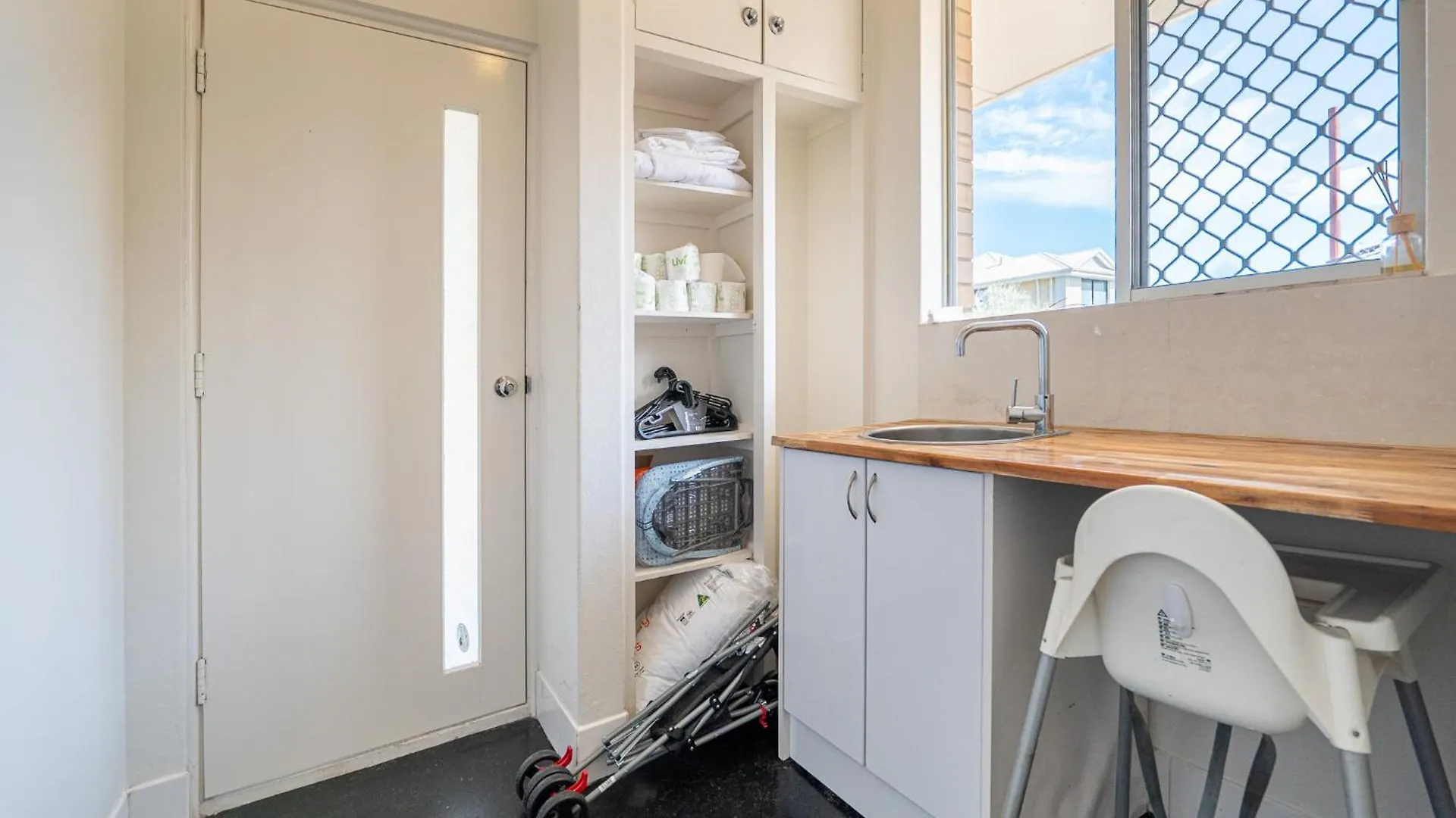 Villa A1 Airport Haven - Quick Access, Comfy & Free Parking Perth