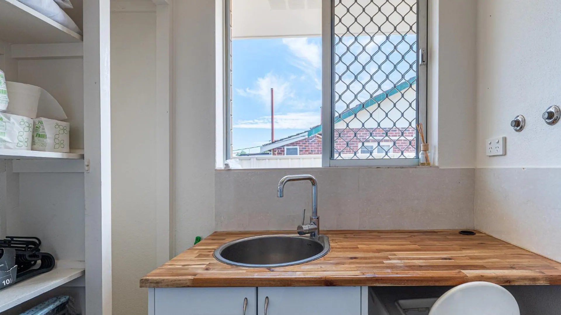 Villa A1 Airport Haven - Quick Access, Comfy & Free Parking Perth Ferienhaus